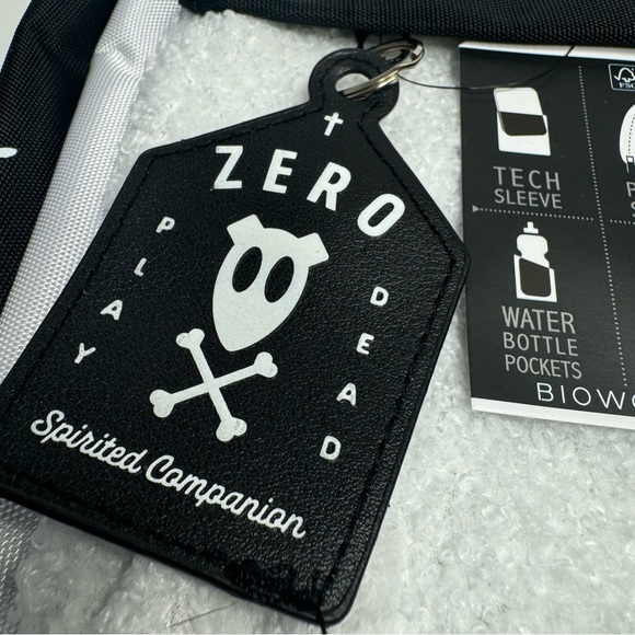 NWT. Disney The Nightmare Before Christmas Zero Figural Fuzzy Backpack - Picture 4 of 10